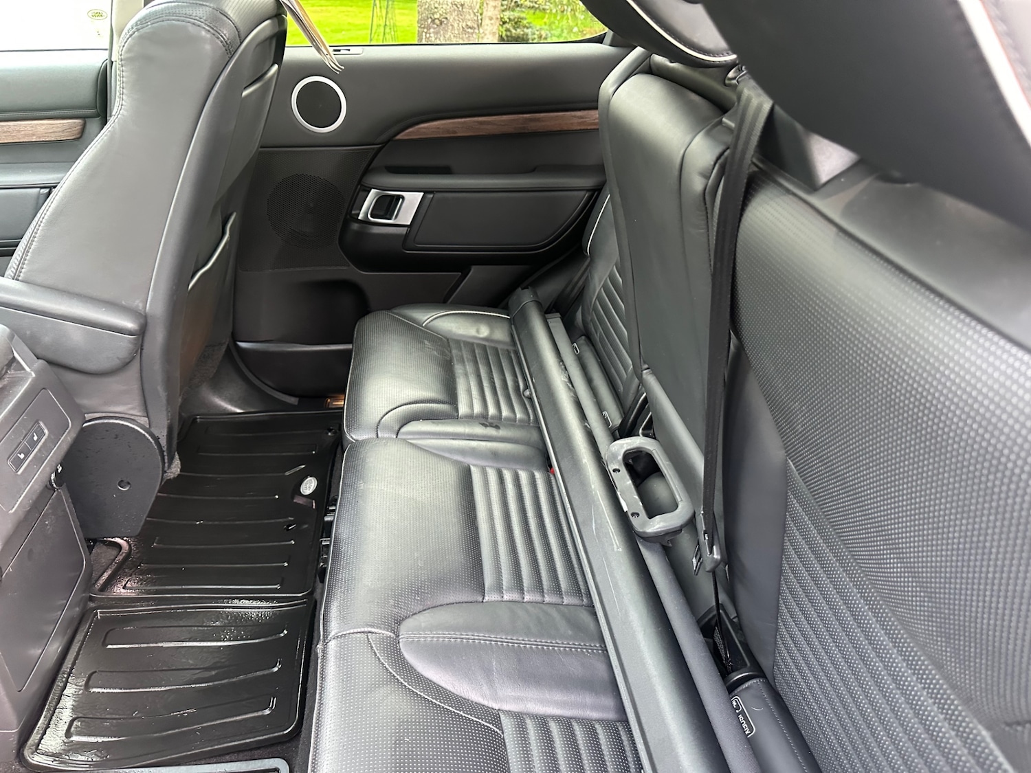 Used Land Rover Discovery 2018 for sale - 76402376: Photo 11