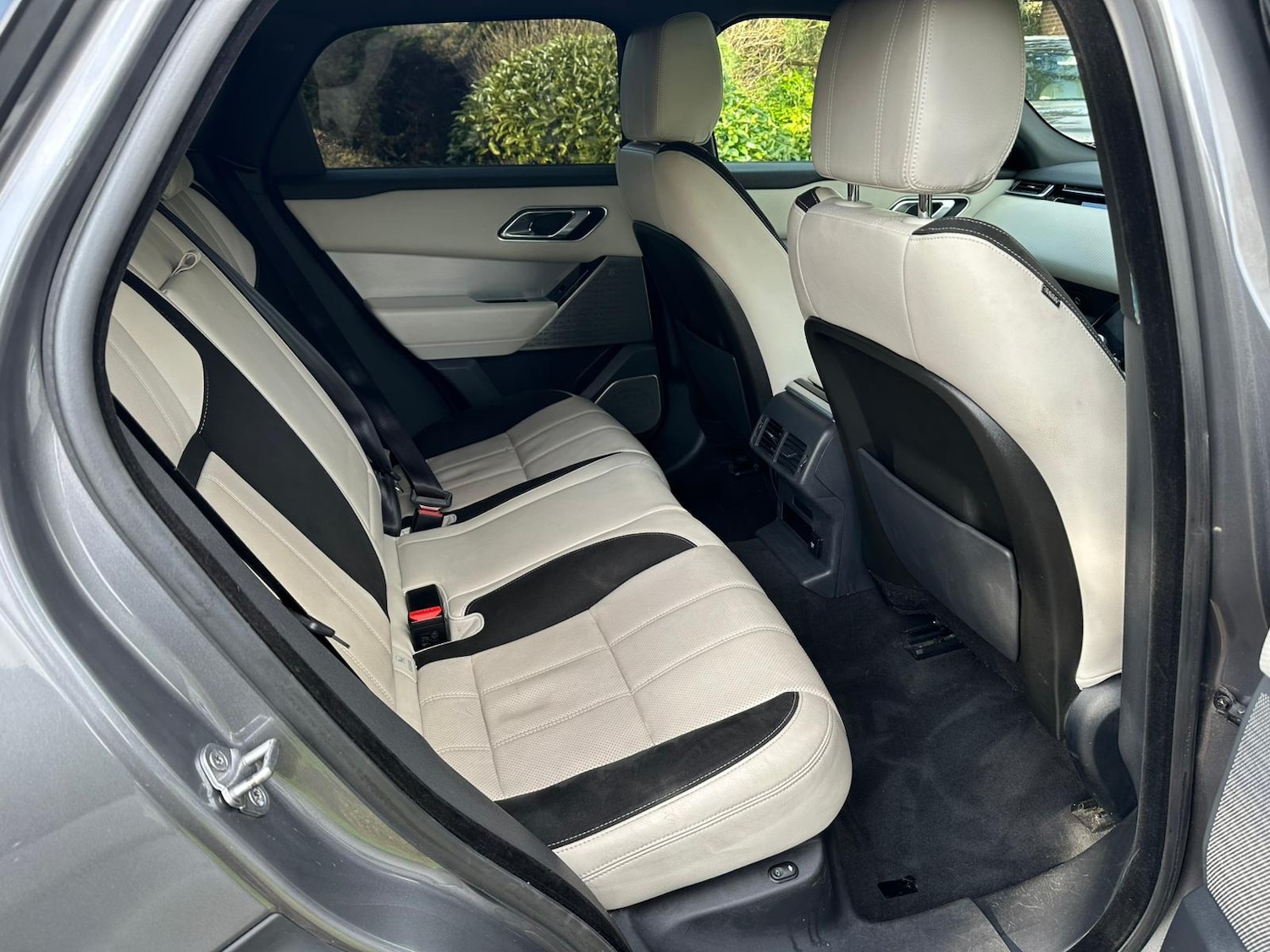 Used Land Rover Range Rover Velar 2018 for sale - 77379501: Photo 32