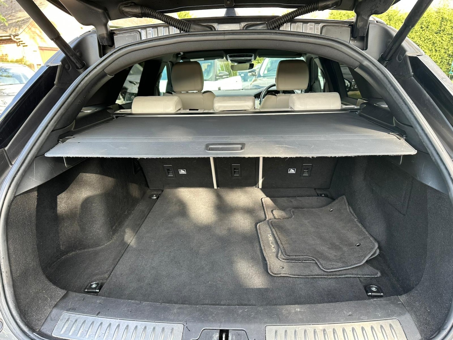 Used Land Rover Range Rover Velar 2018 for sale - 77379501: Photo 34