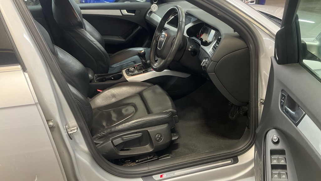 Used Audi A4 2010 for sale - 77361221: Photo 8