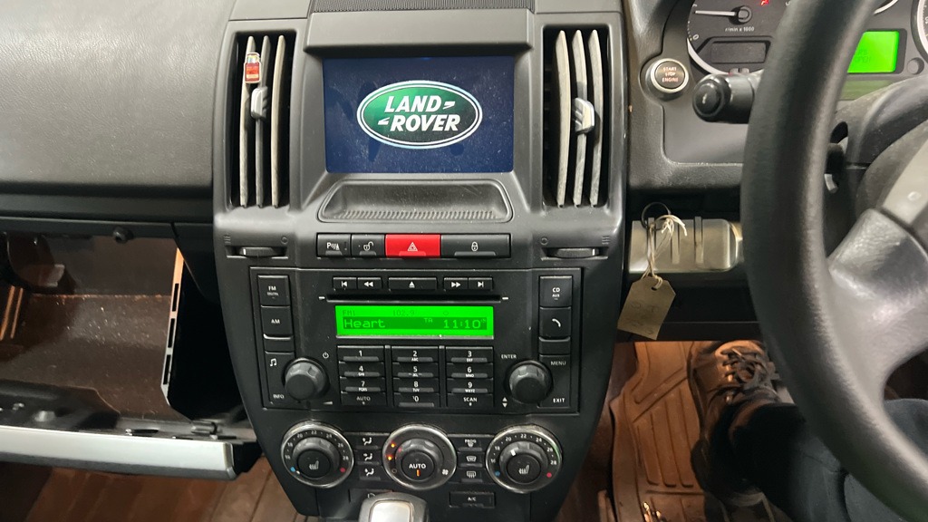 Used Land Rover Freelander 2010 for sale - 76127700: Photo 2