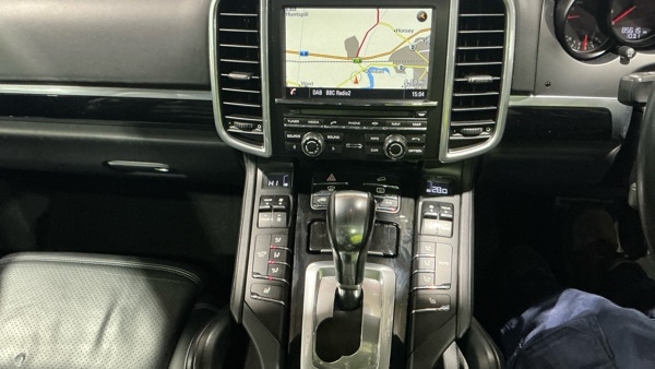 Used Porsche Cayenne 2015 for sale - 77391774: Photo 10