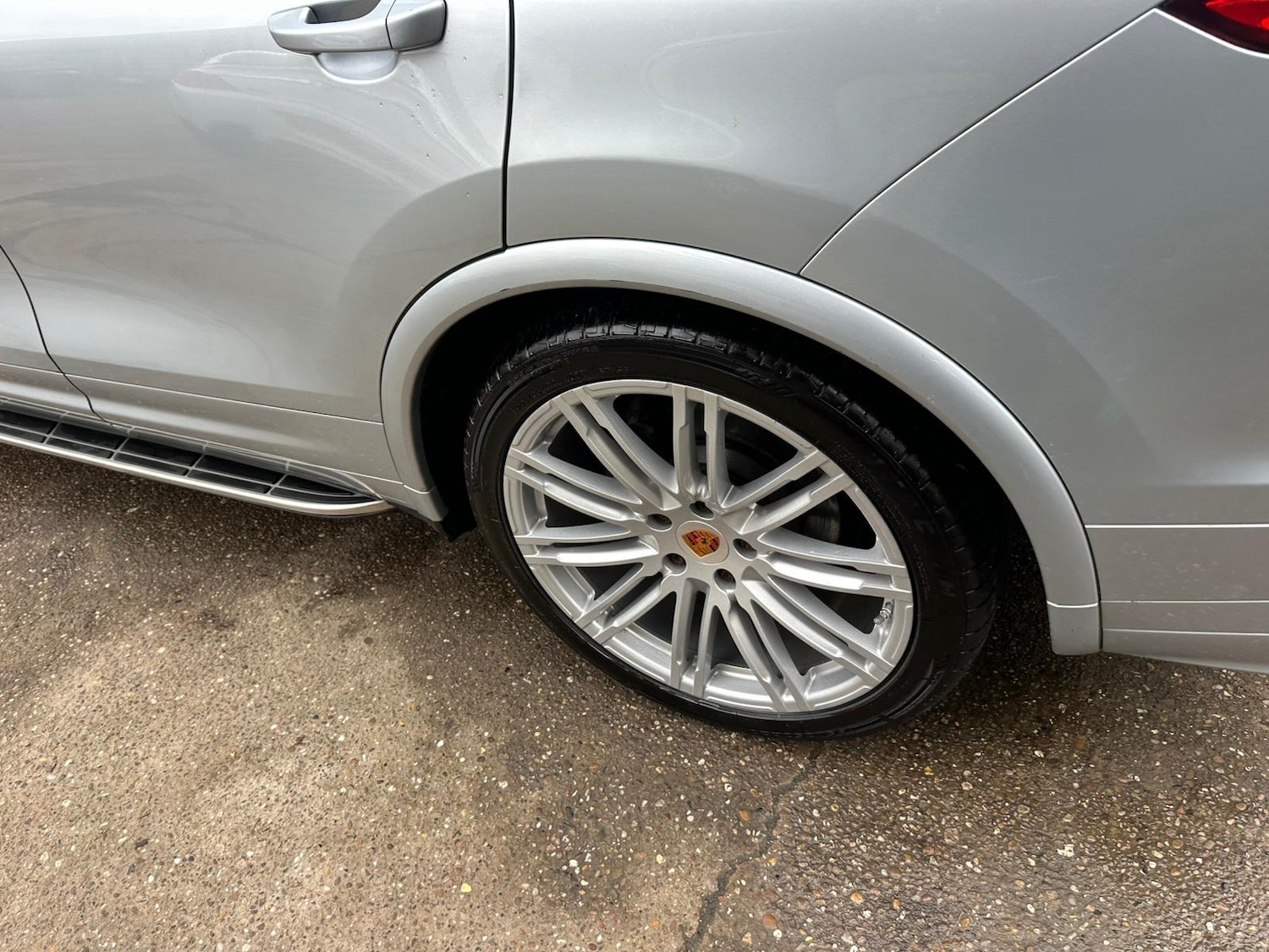 Used Porsche Cayenne 2015 for sale - 77391774: Photo 15