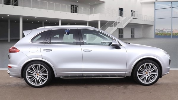 Used Porsche Cayenne 2015 for sale - 77391774: Photo 6