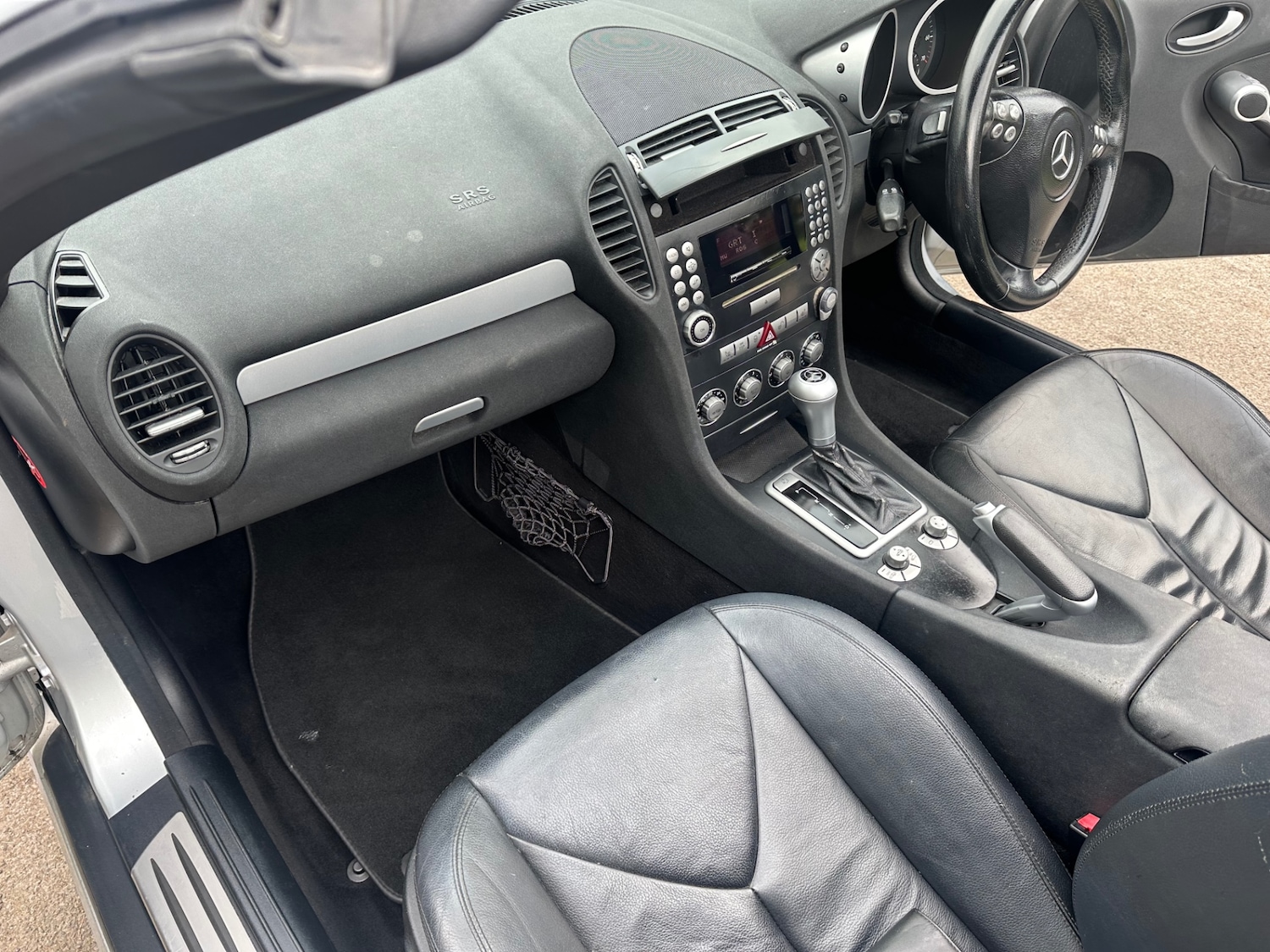 Used Mercedes-Benz SLK 2009 for sale - 76219358: Photo 13