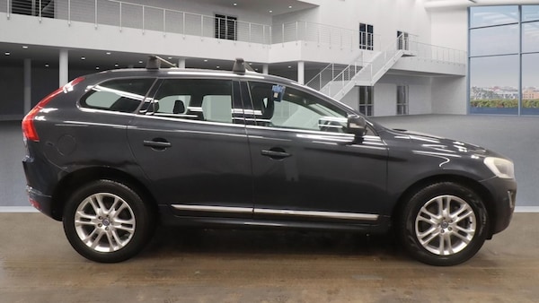Used Volvo XC60 2014 for sale - 76155458: Photo 5