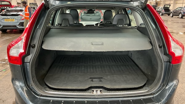 Used Volvo XC60 2014 for sale - 76155458: Photo 8