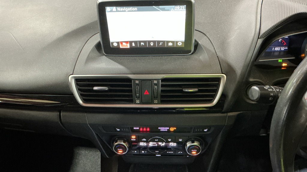 Used Mazda Mazda3 2015 for sale - 78207225: Photo 8