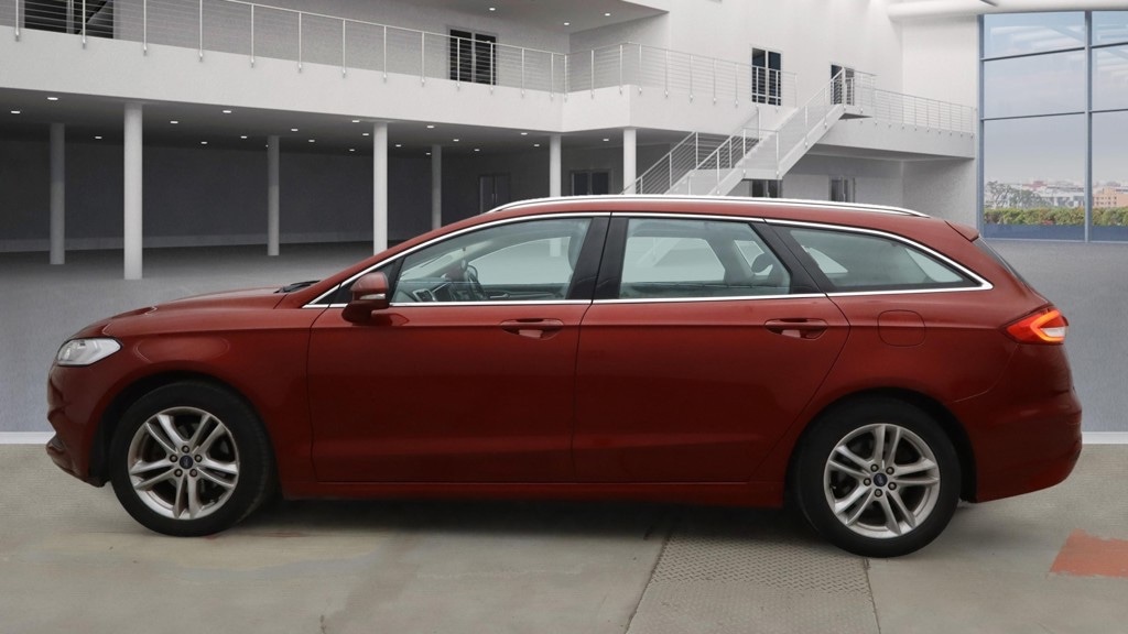 Used Ford Mondeo 2018 for sale - 76799561: Photo 7