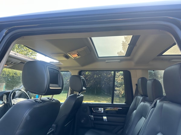 Used Land Rover Discovery 2010 for sale - 74741186: Photo 15