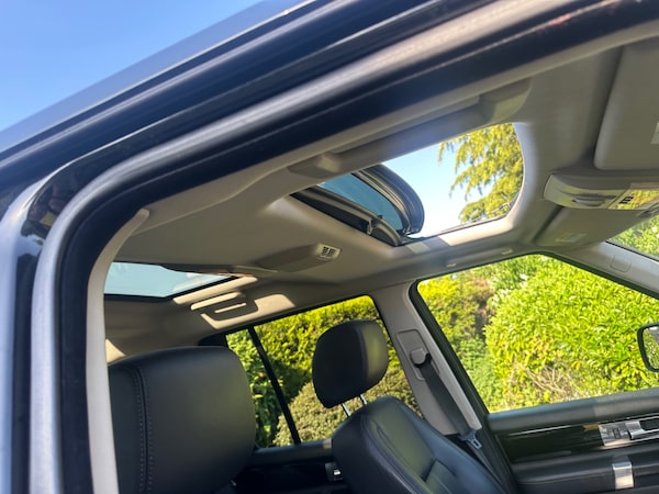 Used Land Rover Discovery 2010 for sale - 74741186: Photo 17