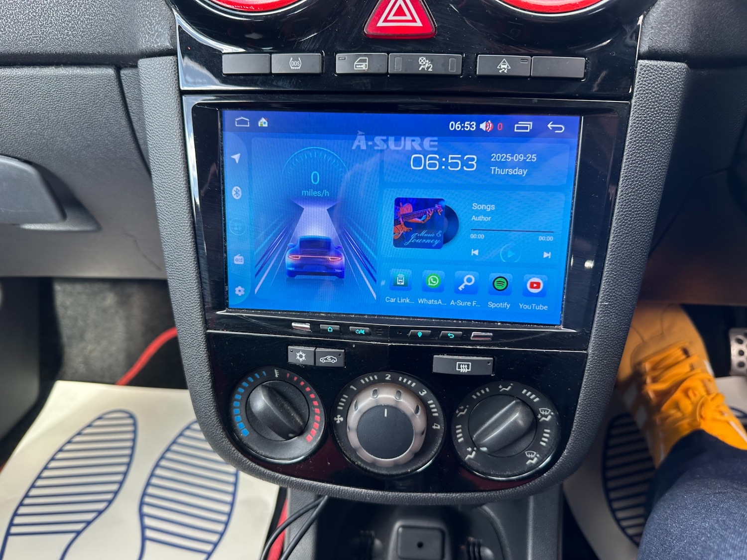 Used Vauxhall Corsa 2012 for sale - 76068182: Photo 13