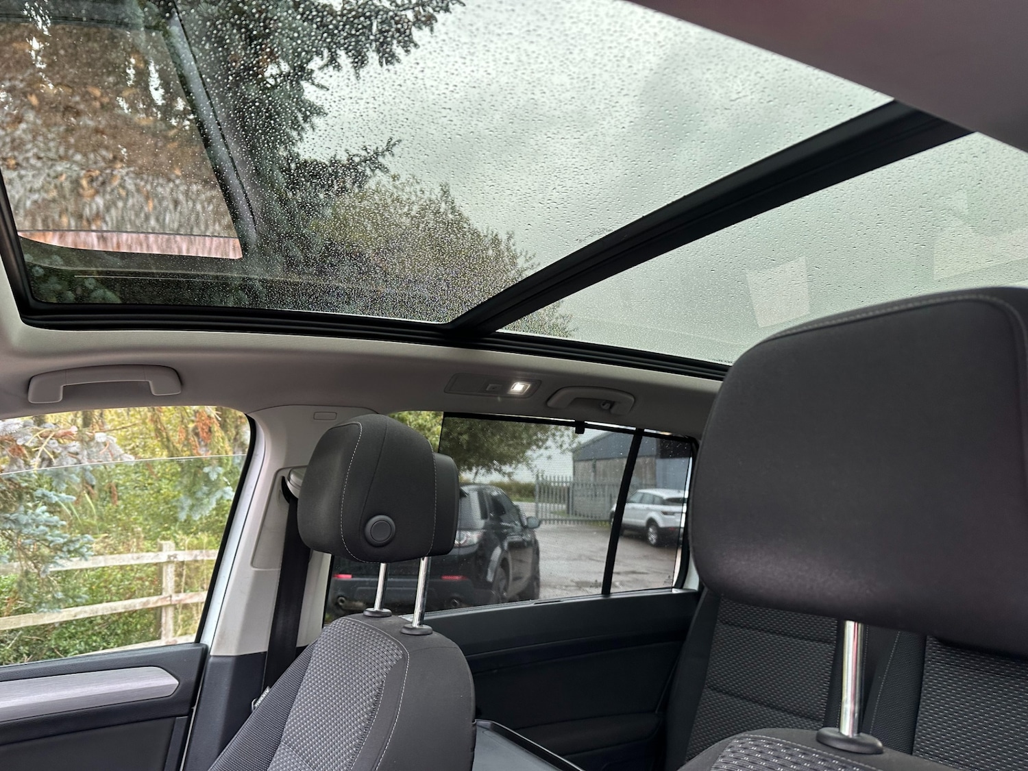 Used Volkswagen Touran 2016 for sale - 76384742: Photo 14