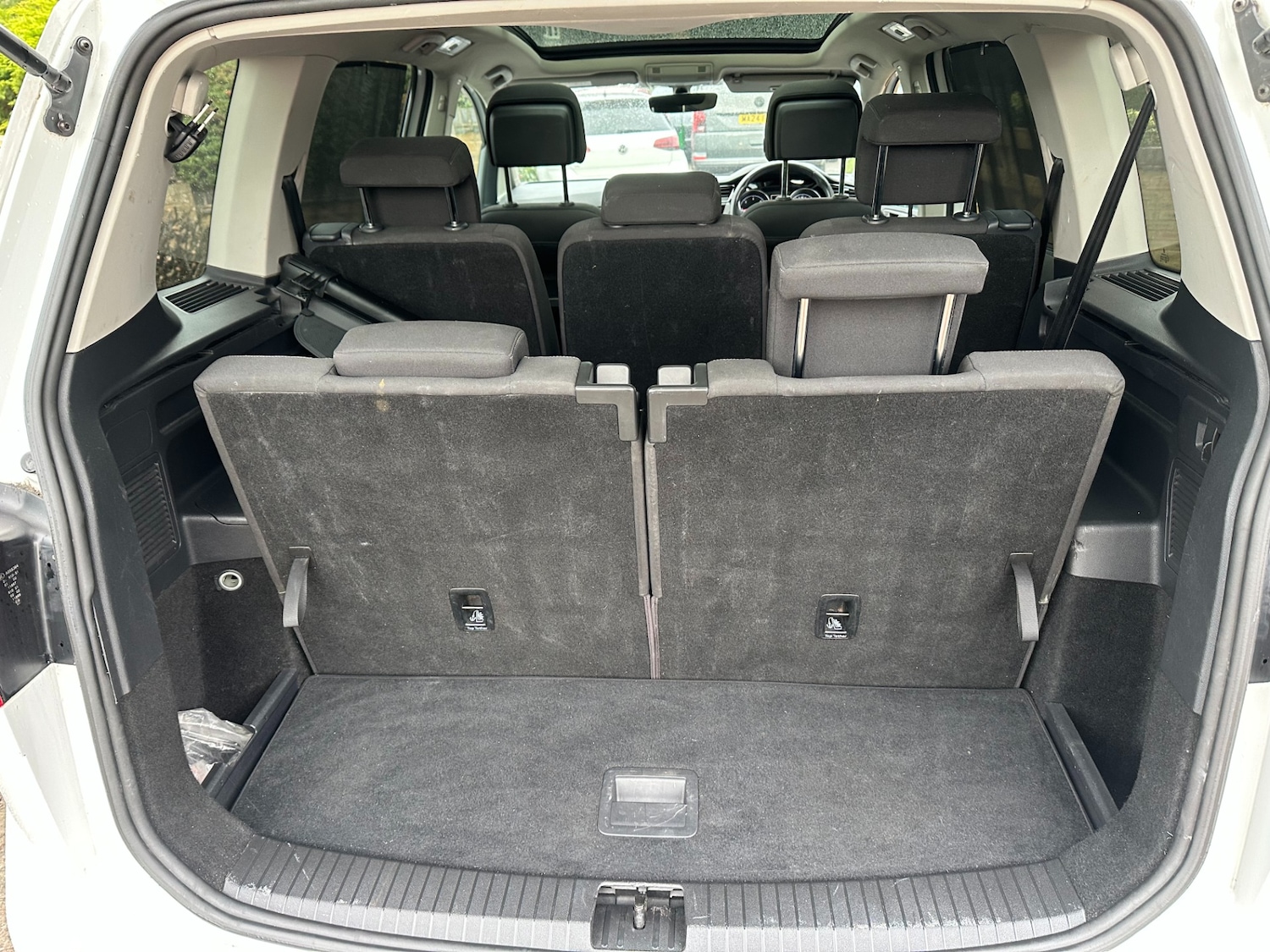 Used Volkswagen Touran 2016 for sale - 76384742: Photo 9