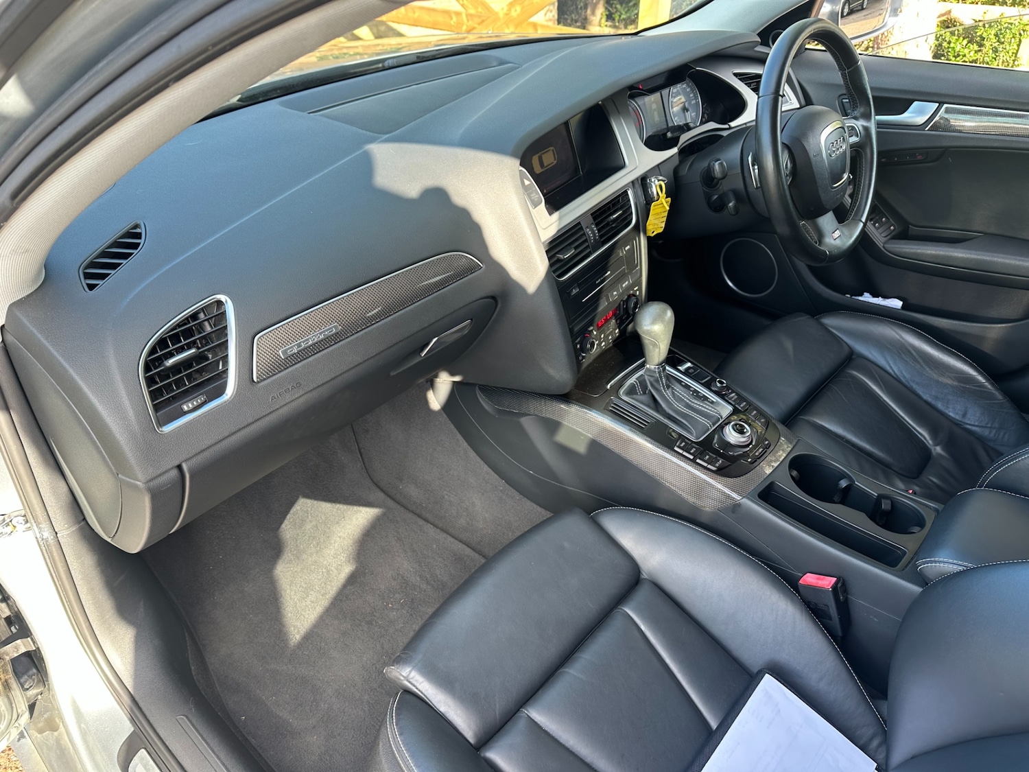 Used Audi A4 2010 for sale - 76384312: Photo 11