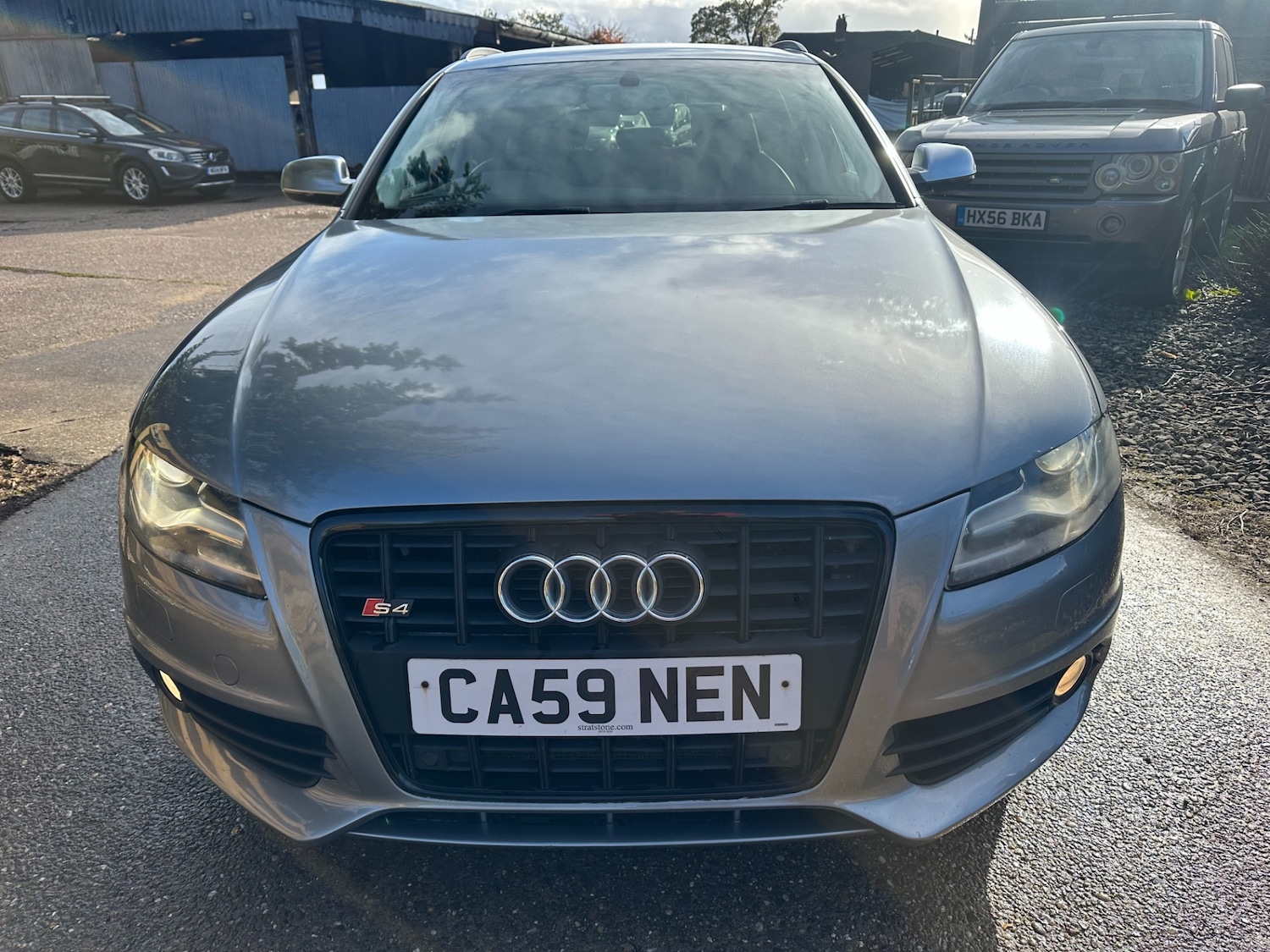 Used Audi A4 2010 for sale - 76384312: Photo 2