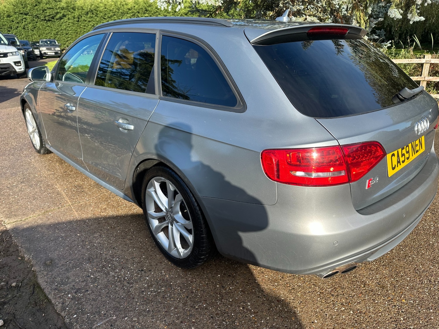 Used Audi A4 2010 for sale - 76384312: Photo 4
