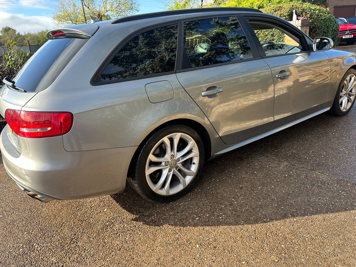 Used Audi A4 2010 for sale - 76384312: Photo 5