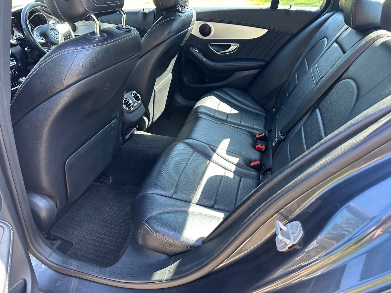 Used Mercedes-Benz C Class 2015 for sale - 74634382: Photo 12