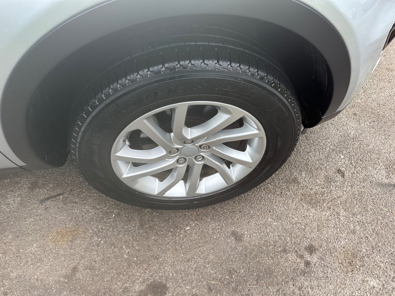 Used Land Rover Discovery Sport 2016 for sale - 76155467: Photo 16