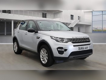Used Land Rover Discovery Sport 2016 for sale - 76155467: Photo 4