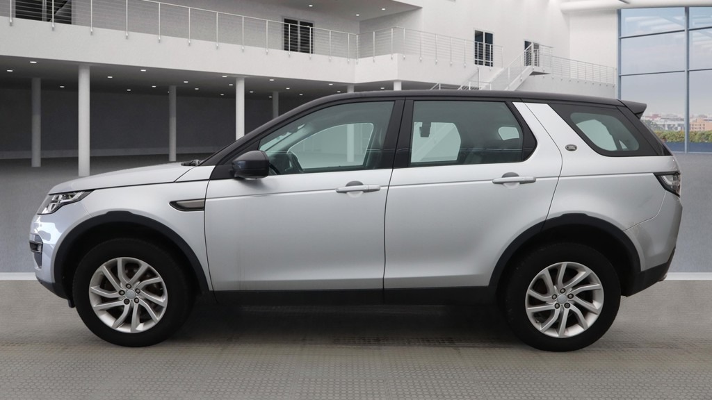 Used Land Rover Discovery Sport 2016 for sale - 76155467: Photo 6