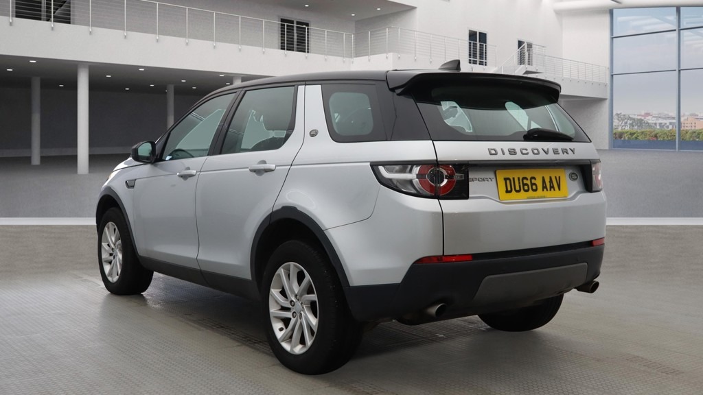 Used Land Rover Discovery Sport 2016 for sale - 76155467: Photo 7