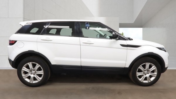 Used Land Rover Range Rover Evoque 2017 for sale - 78124697: Photo 2