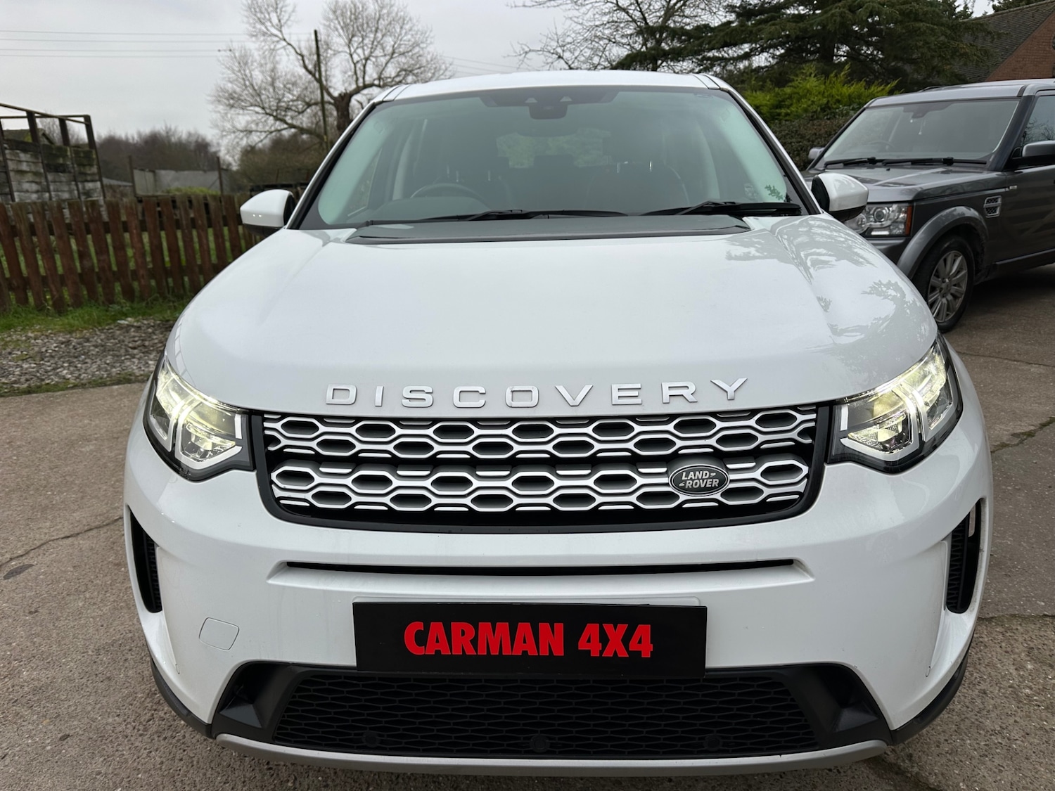 Used Land Rover Discovery Sport 2019 for sale - 76931662: Photo 2