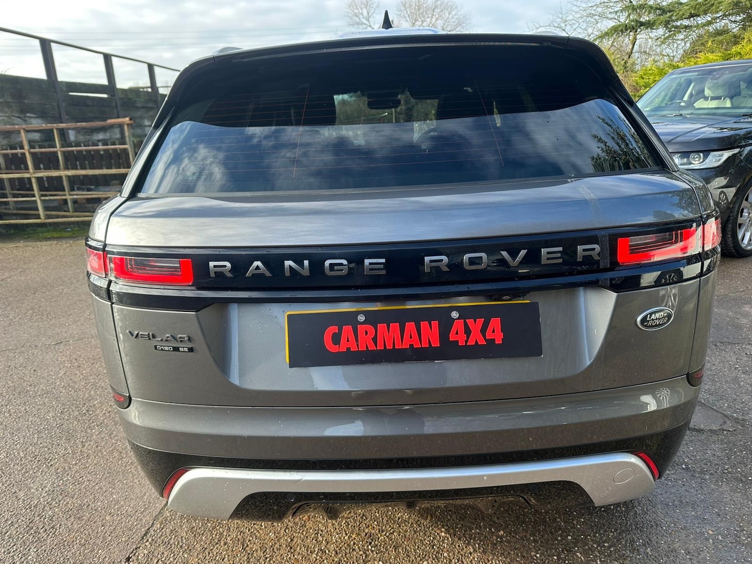 Used Land Rover Range Rover Velar 2018 for sale - 77350380: Photo 4