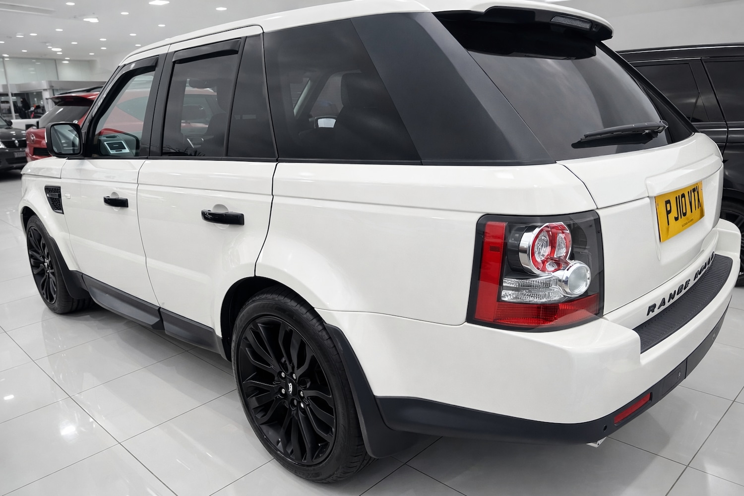 Used Land Rover Range Rover Sport 2010 for sale - 77643464: Photo 3