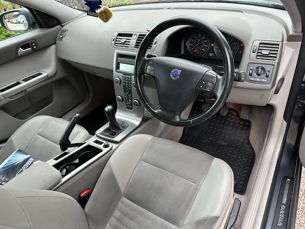 Used Volvo V50 2008 for sale - 76281364: Photo 8