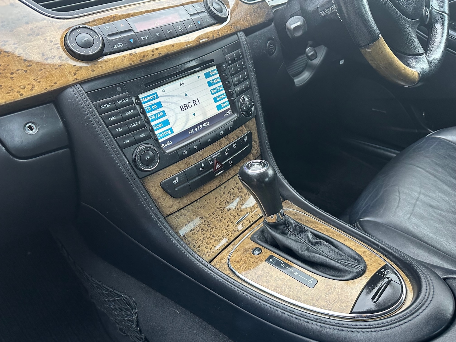 Used Mercedes-Benz CLS 2007 for sale - 76859902: Photo 12