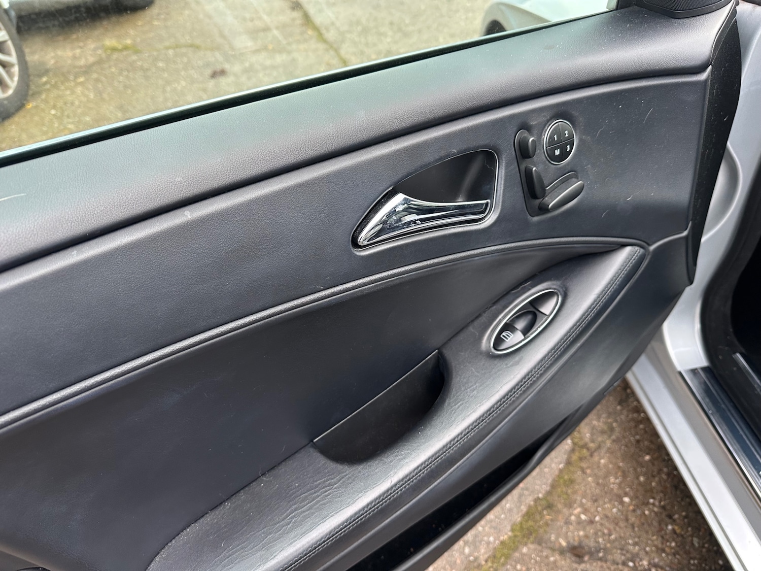 Used Mercedes-Benz CLS 2007 for sale - 76859902: Photo 16