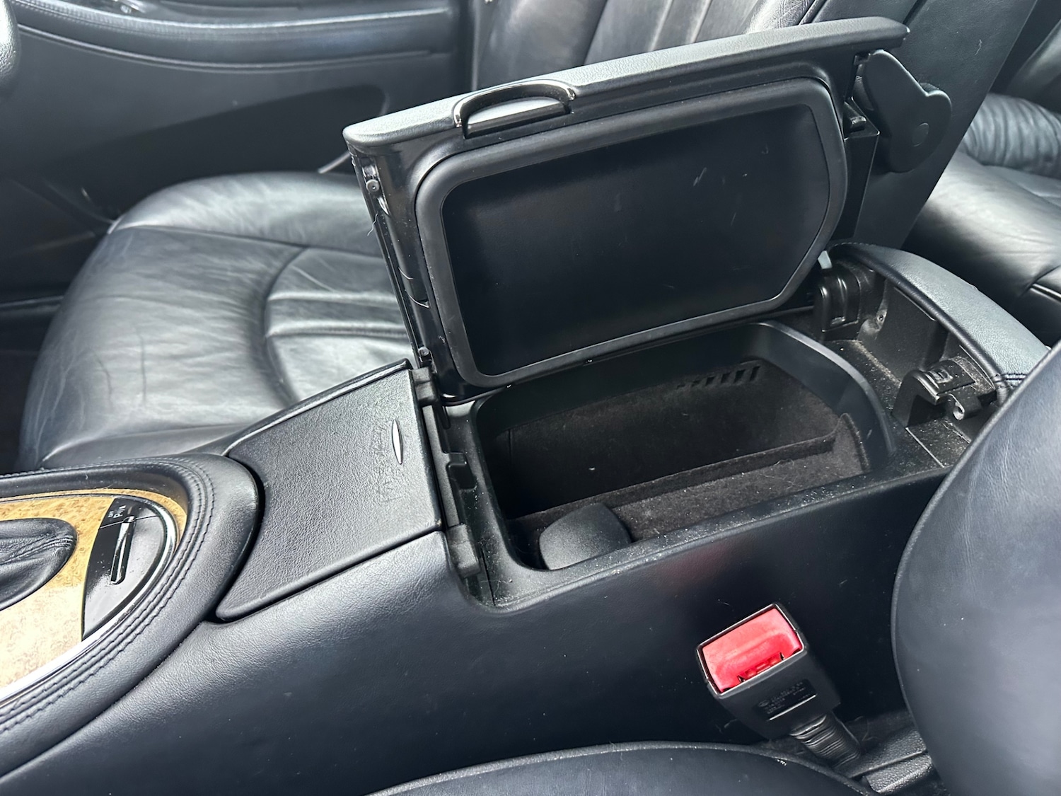 Used Mercedes-Benz CLS 2007 for sale - 76859902: Photo 17