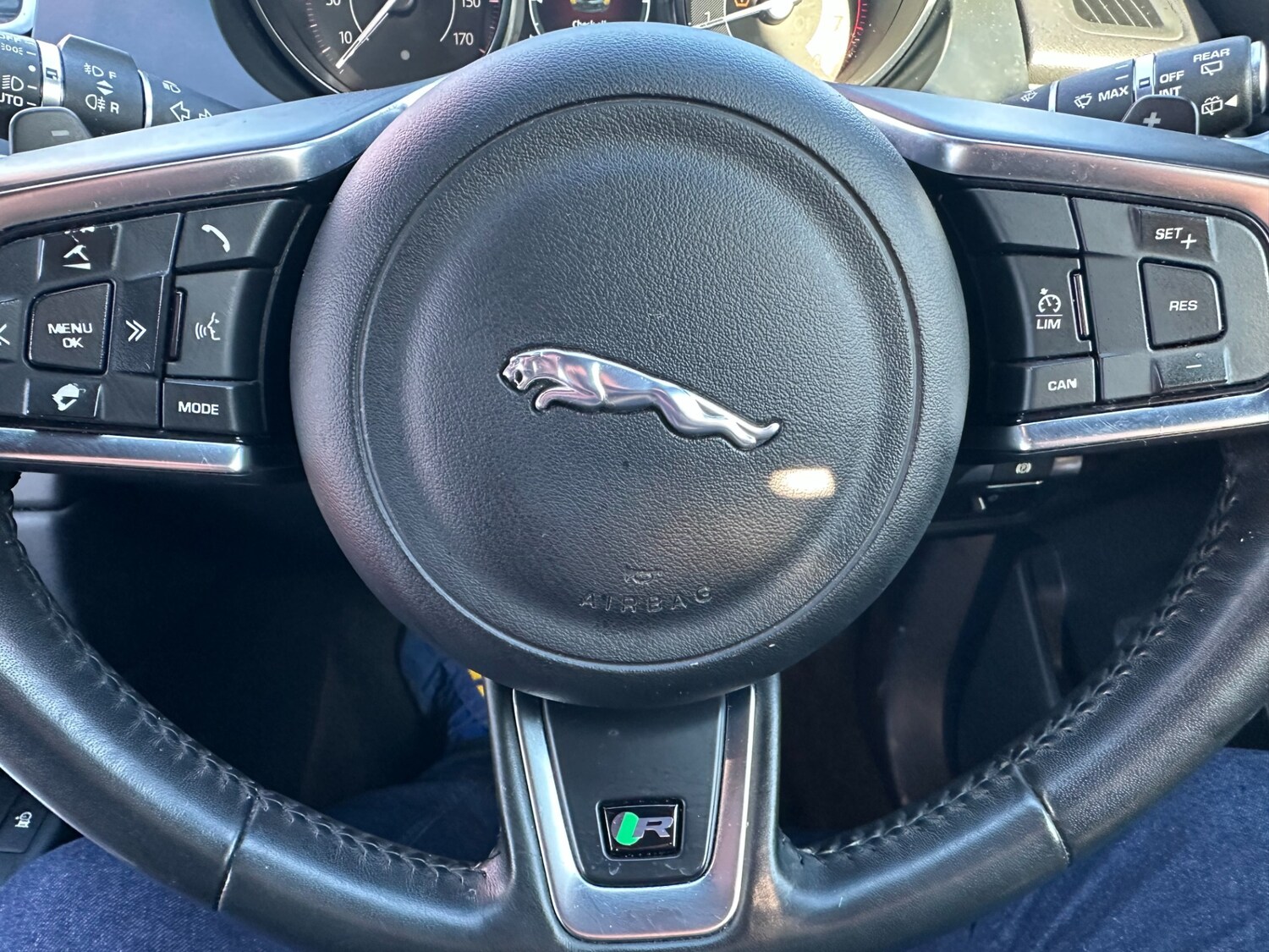 Used Jaguar E-Pace 2019 for sale - 76394941: Photo 17