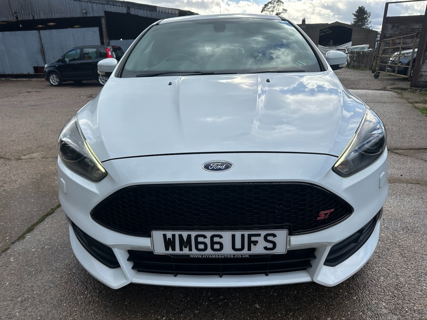 Used Ford Focus 2017 for sale - 76375456: Photo 2