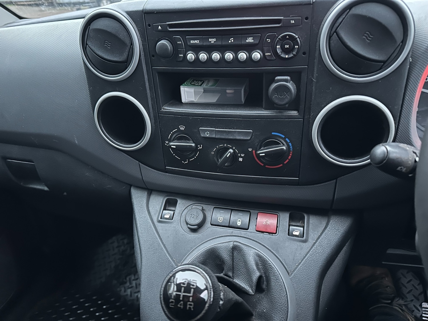 Used Peugeot Partner 2017 for sale - 77138682: Photo 16