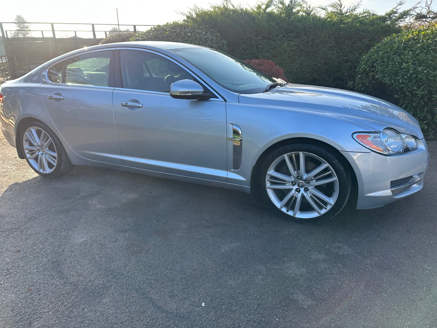 Used Jaguar XF 2011 for sale - 76794729: Photo 4