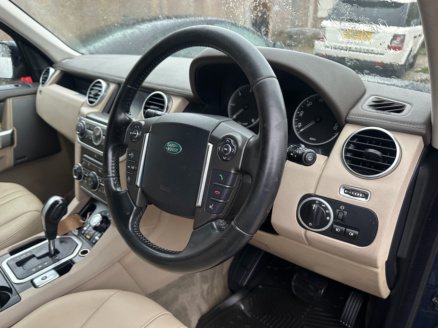 Used Land Rover Discovery 2010 for sale - 76420756: Photo 10