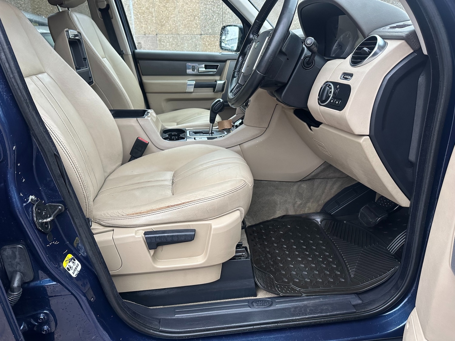 Used Land Rover Discovery 2010 for sale - 76420756: Photo 9