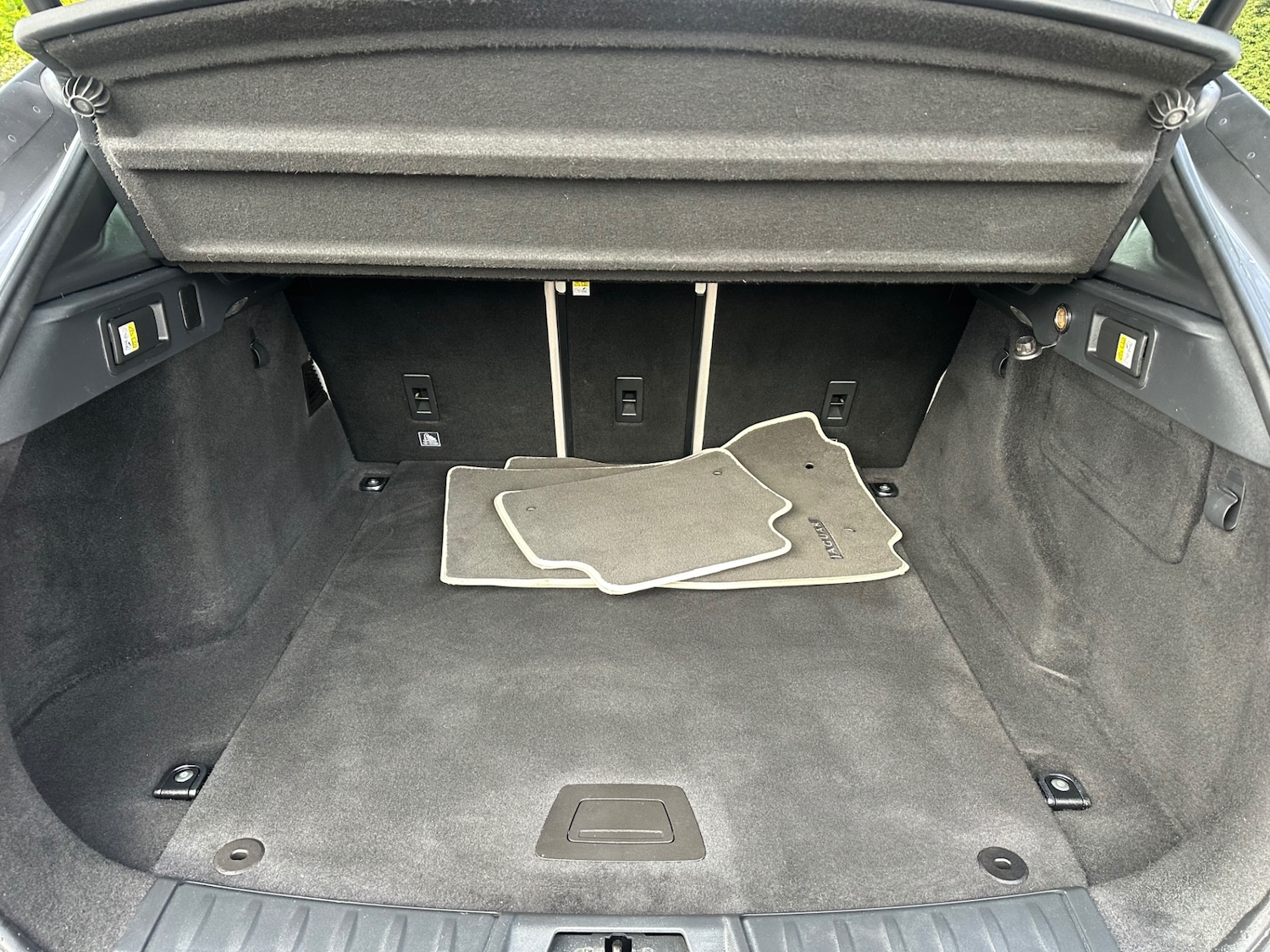 Used Jaguar F-Pace 2017 for sale - 76799539: Photo 14