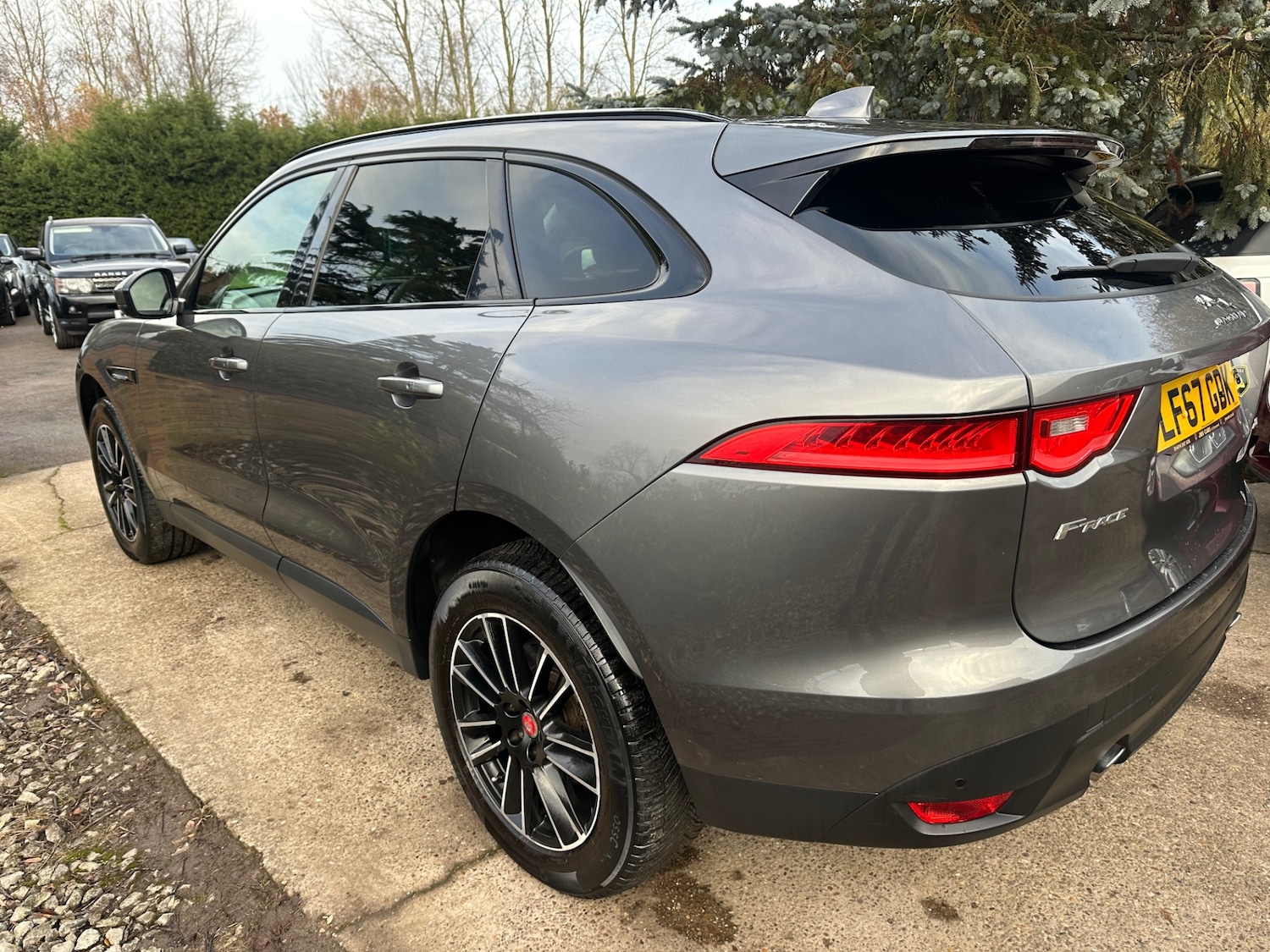 Used Jaguar F-Pace 2017 for sale - 76799539: Photo 3
