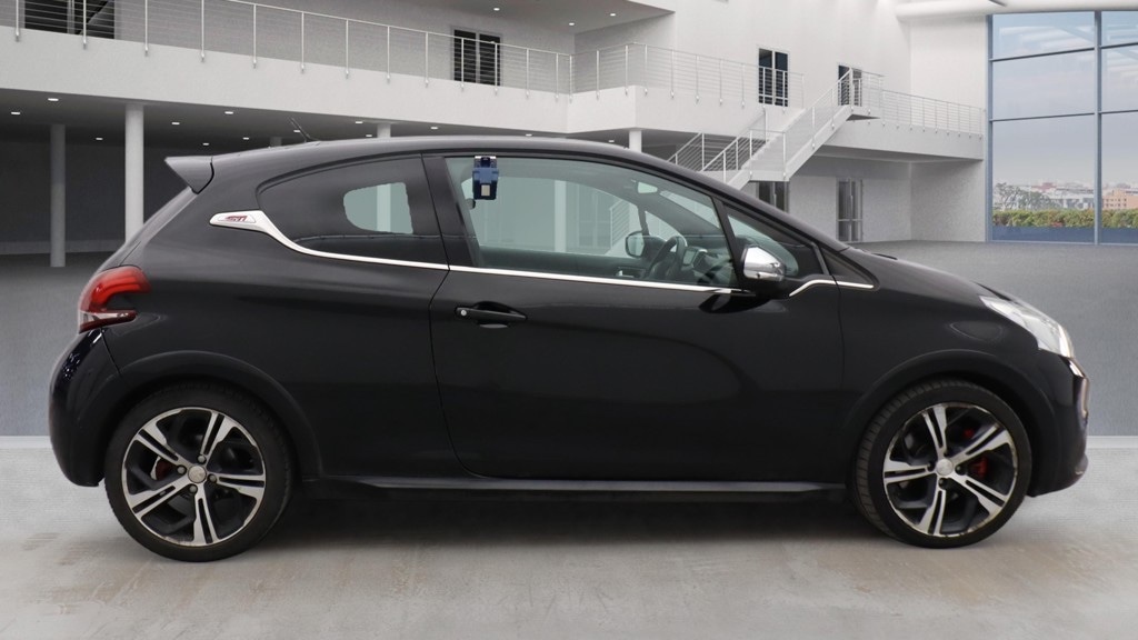 Used Peugeot 208 2016 for sale - 77310865: Photo 12