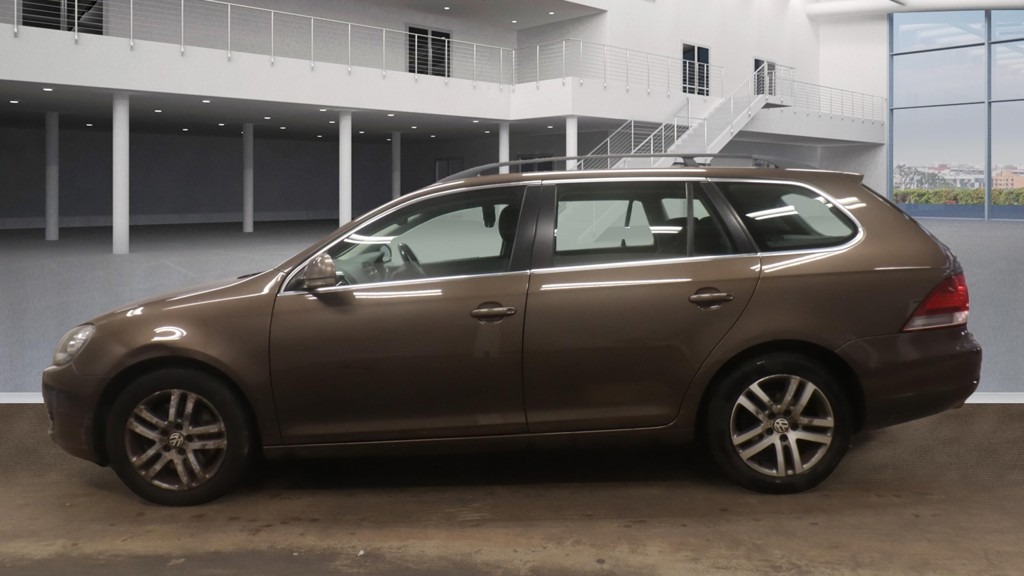 Used Volkswagen Golf 2011 for sale - 76411189: Photo 6