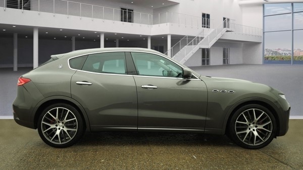 Used Maserati Levante 2016 for sale - 77189490: Photo 4