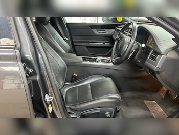Used Jaguar XF 2017 for sale - 78317571: Photo