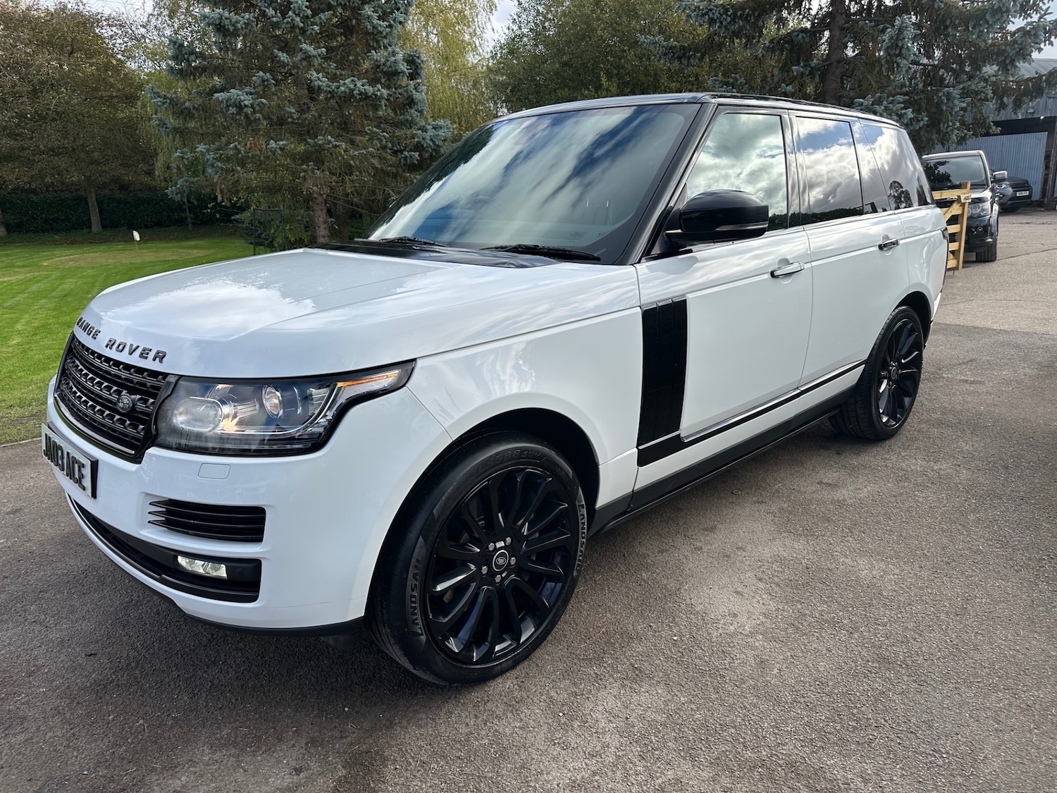 Used Land Rover Range Rover 2013 for sale - 76364140: Photo 1