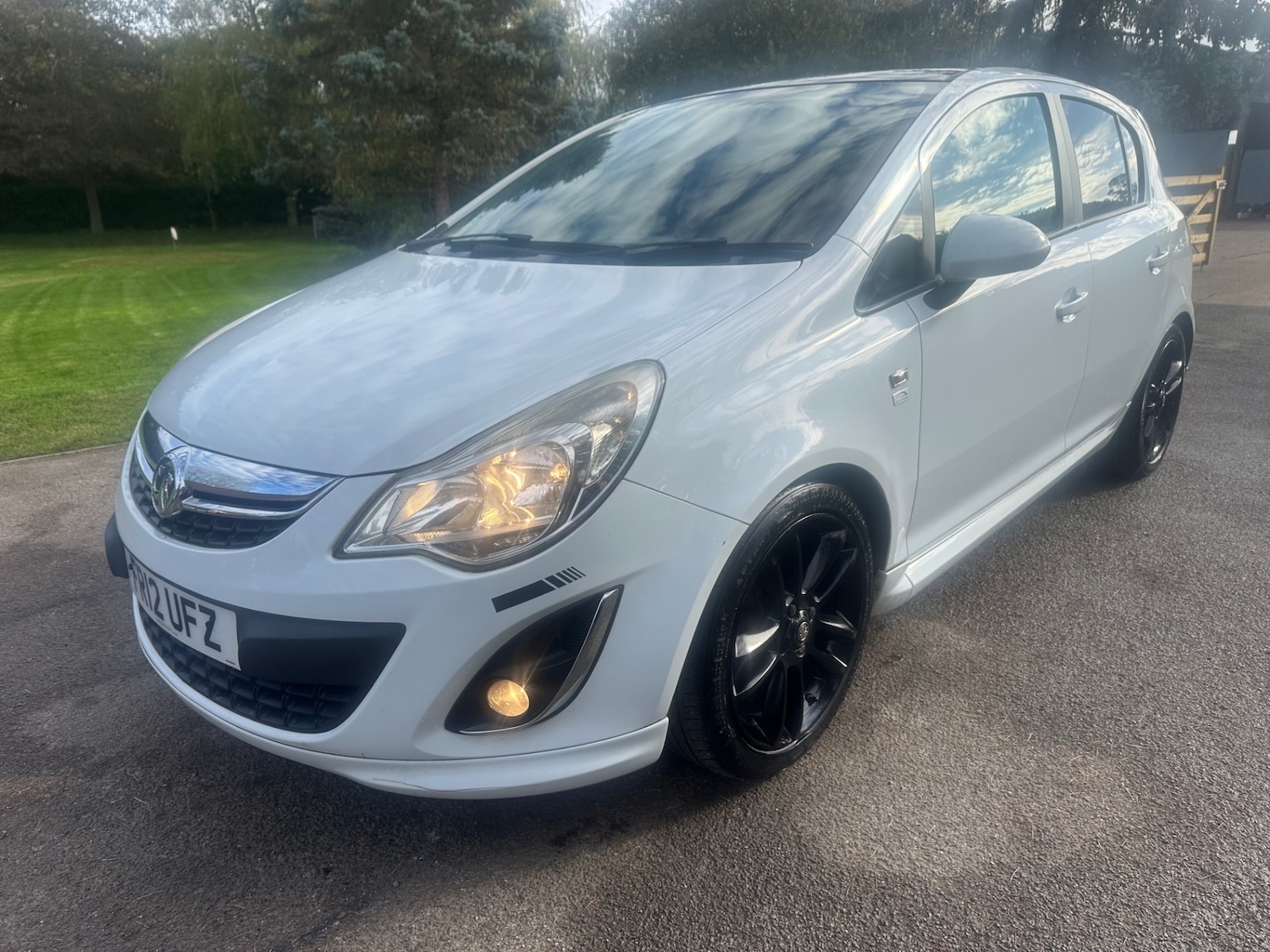 Used Vauxhall Corsa 2012 for sale - 76346100: Photo 3