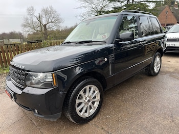 2011 (61) - 4.4 TDV8 Vogue 4dr Auto